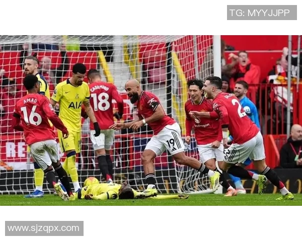 曼联与热刺激战正酣谁能在英超赛场上笑到最后 曼联与热刺激战正酣谁能在英超赛场上笑到最后